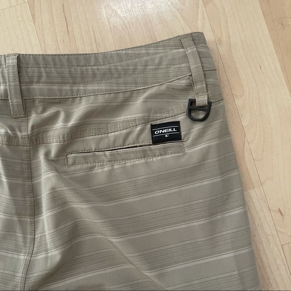 O’Neill Crossover Hybrid Shorts Size 30 - Picture 8 of 8